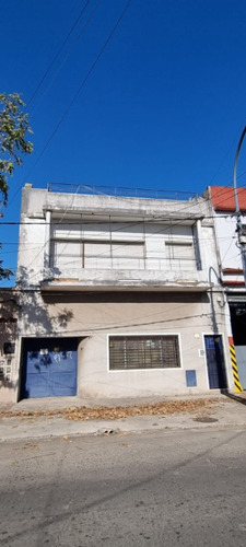 Galpon Con Vivienda En Venta En Lanus Oeste