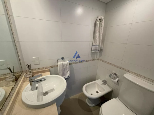 Moderno Apartamento 2 Dormitorios C Parrillero Propio En Montoya