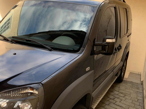 Imagem 4 de 10 de Fiat Doblo 2013 1.8 16v Adventure Xingu Flex 5p