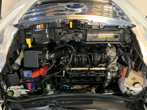 Ford Fiesta Kinetic Design 1.6 Trend 2011 Blanco Cpm