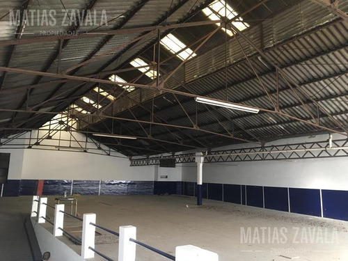Magnifico Galpón S/ Av Caseros, Foco Comercial - P. Patricios - Única Prop En Venta En La Zona