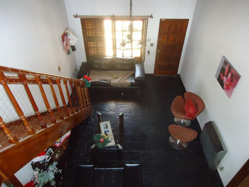 Imagen 3 de 14 de Chalet En Venta En Ituzaingo Norte