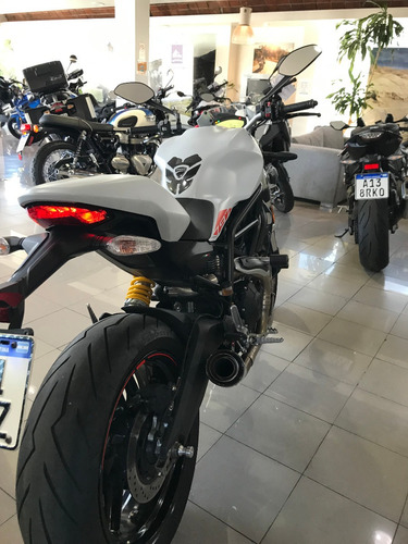 Imagen 8 de 8 de Cordasco Motohaus Ducati Monster 797