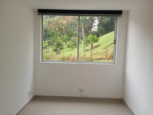 Compra Este Amplio Apartamento En Unidad Residencial Completa