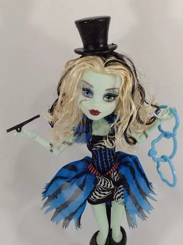 Boneca Monster High Boneca Freak Du Chic Frankie Stein - R$ 79,90