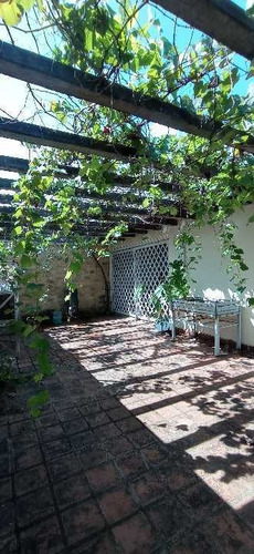 Imagen 6 de 16 de Se Vende Casa Urb. La Floresta