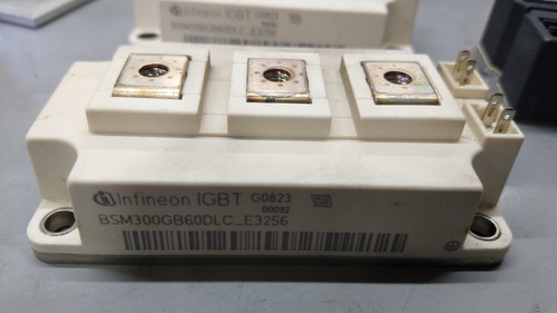 Módulo Igbt Bsm300gb60dlc_e3256 De Infineon Technologies