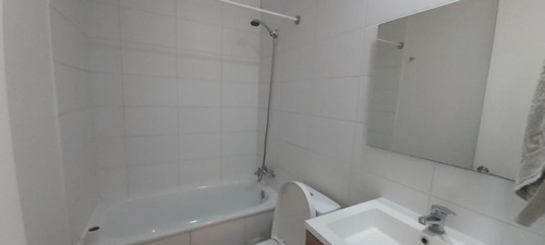 Zañartu, En Ñuñoa; 2 Dormit. 2 Baños, 1 Est.