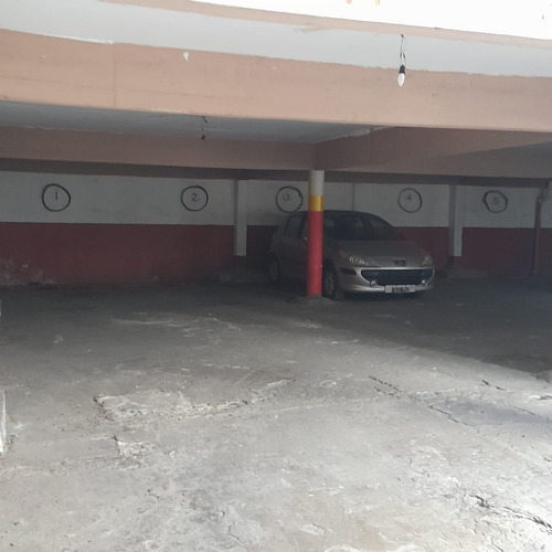 Cochera Para 70 Autos
