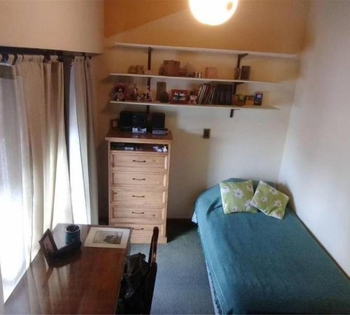 Chalet 5 Amplios Ambientes Con Extenso Parque