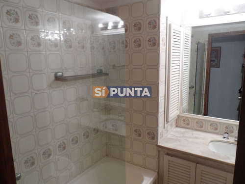 Imagen 12 de 30 de Apartamento En Alquiler Anual