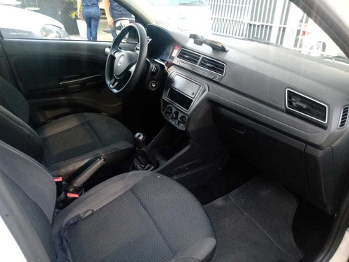 Imagem 12 de 13 de Volkswagen Voyage 1.6 Msi Flex 8v 4p 2019