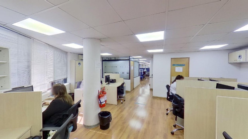 Imagen 1 de 16 de Arriendo Maravillosa Oficina En El Mejor Sector De Santiago