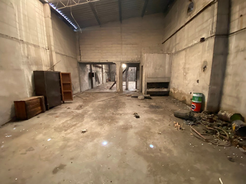 Venta Deposito O Fabrica Brazo Oriental 5.500 M2