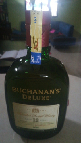 Imagen 1 de 1 de Whisky Buchana's De Luxe De Litro En 3x$150
