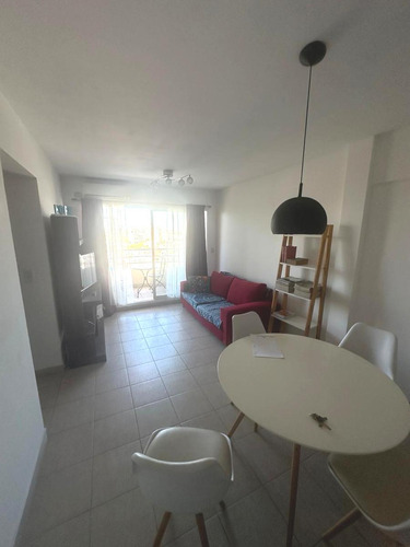 Departamento En Alquiler De 2 Amb. En Flores