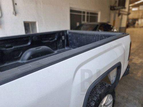 GMC Sierra 5.4 Cabina Regular Sle 4x4 At