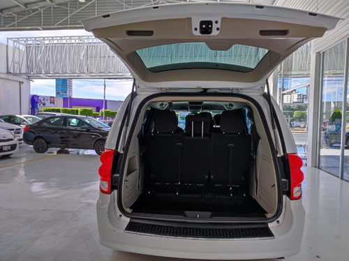 Imagen 8 de 15 de Grand Caravan Se