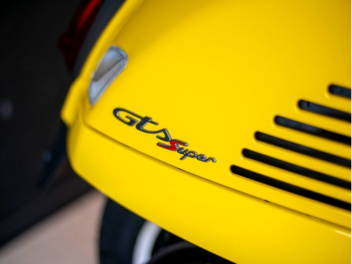 Imagen 4 de 25 de Vespa Gts Super 300 Amarilla Reserva Ya