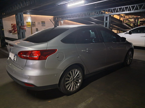 Ford Focus III 2.0 Sedan Titanium At6