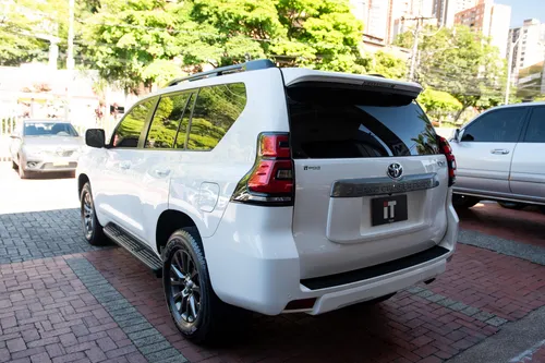 Toyota Prado Txl 4.0 At 4x4 2020 Blindaje Ii