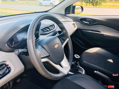 Chevrolet Onix Lt 2019 - Aceitamos Troca E Financiamos!