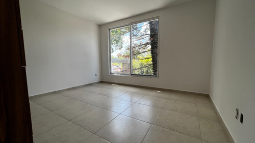 Imagen 22 de 27 de Casa En Venta Nueva, 3 Recámaras, 3 Baños, Estudio, Family Room Col. Bella Vista
