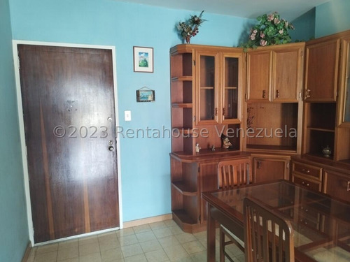 Apartamento En Alquiler Las Acacias 24-6661 Fabricio Liaz