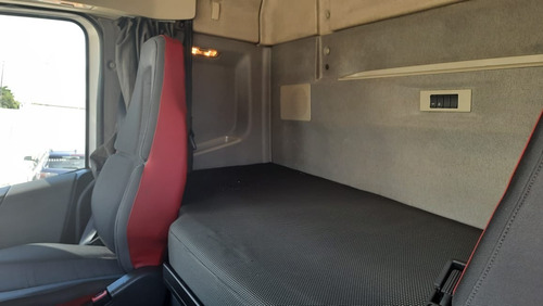 Imagem 8 de 9 de Volvo Globetroter Fh460 6x2 Mola Branco Revisado Selectrucks