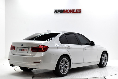 Bmw 320i 2.0t At 2017 Rpm Moviles