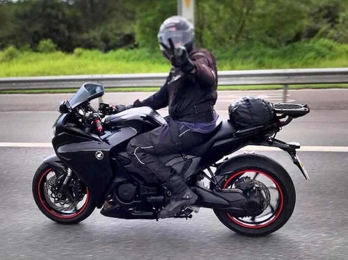 Imagem 1 de 10 de Honda Vfr 1200 F