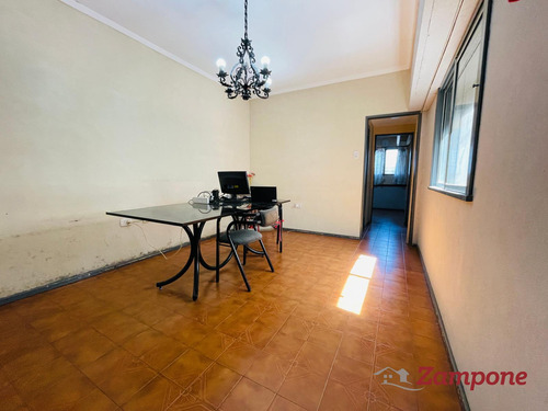 Venta Departamento 2 Ambientes 2do Piso Por Escalera - Lanús