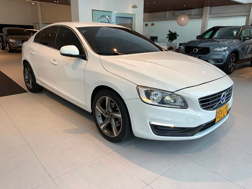 Volvo S 60 Kinetic 1600turbo Aut 4x2 180 Hp