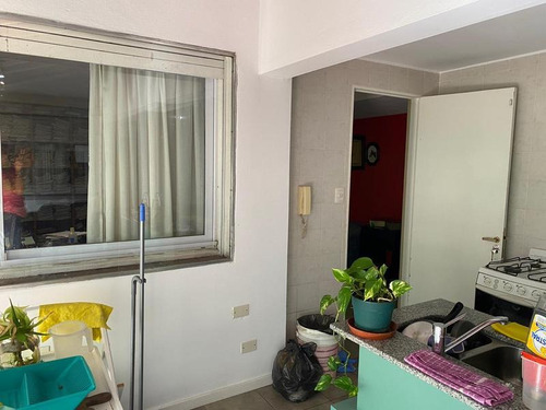 Venta Departamento 4 Ambientes Patio Centro