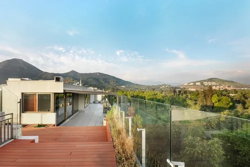 Vende Penthouse Vista Despejada Al Oriente