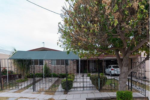 Casa De Un Piso En Venta Colonia Las Rosas, Gómez Palacio, Durango.