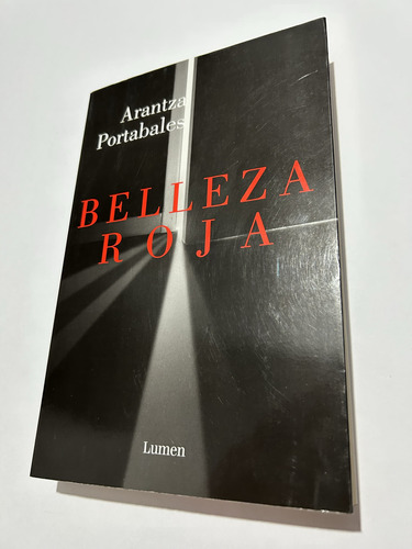 Libro Belleza Roja - Arantza Portabales - Como Nuevo