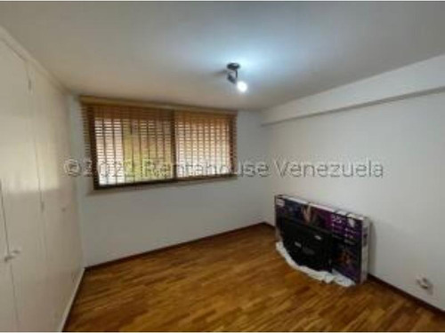 #24-23759 Elegante Apartamento En Cerro Verde