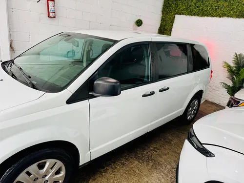 Dodge Grand Caravan 3.7 Se At