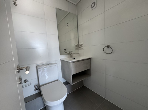 Departamento Nuevo De 2d + 2b + 1e En Edificio Valdepeñas