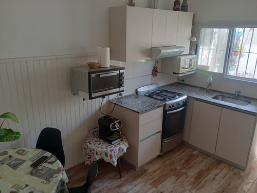 Hermosa Y Reciclado Ph Al Frente Con Cochera 2 Dormitorios, Apto Credito, Villa Ariza Ituzaingo Norte