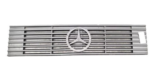 Rejilla De Frente Plastico Mercedes Benz 710