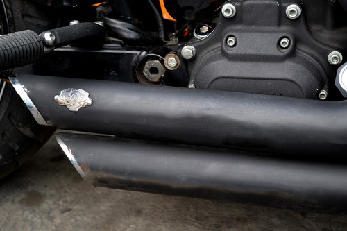 Imagen 2 de 15 de Harley Dyna Street Bob Muy Llamativa, Con Extras, Emplacada