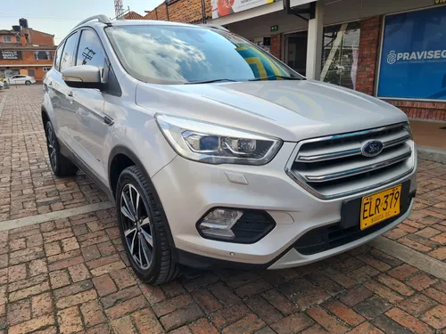 Ford Escape Titanium 2.0cc AT AA 4X4