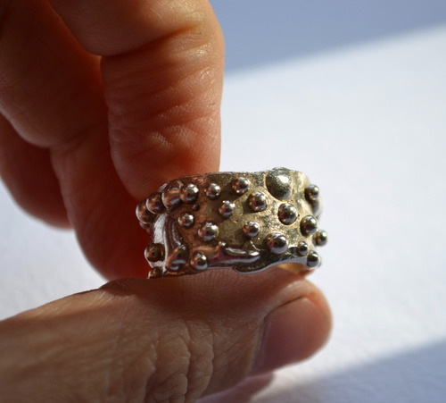 Imagen 6 de 7 de Anillo Arena, Texturas Modeladas A Mano, Macizo De Alpaca