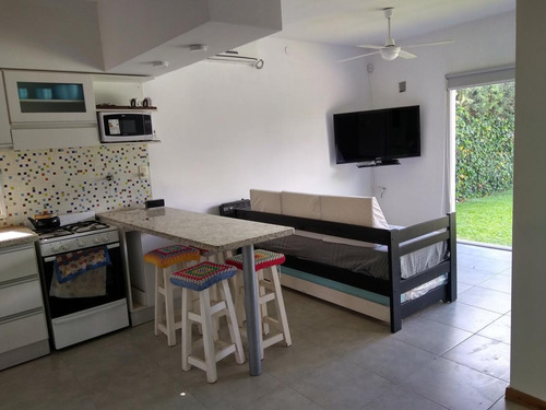 Imagen 15 de 22 de Casa Con Pileta - Roldán