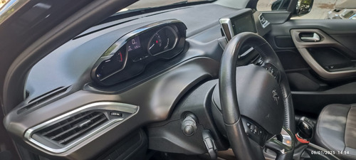 Peugeot 2008 1.6 Feline