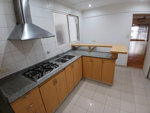 Departamento De 4 Ambientes En Recoleta