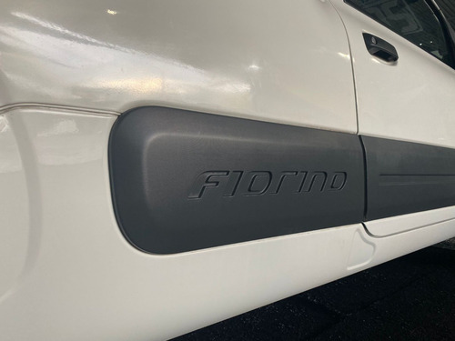 Imagem 13 de 25 de Fiorino Completa 2020