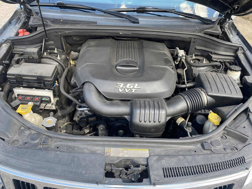 Imagen 9 de 15 de Jeep Grand Cherokee 2013 3.6 Limited Navegación V6 4x2 Mt